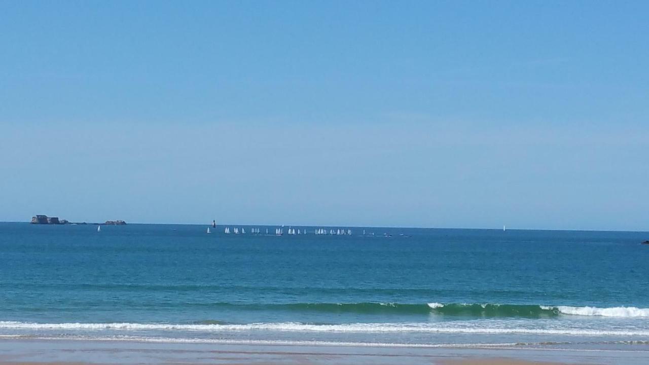 Bel Appartement St Malo avec jardin à 2 pas de la plage Sillon Saint-Malo Esterno foto